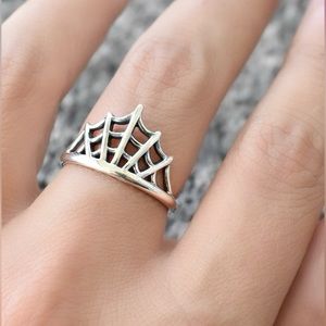 NEW 925 Sterling Silver Spider Web Gothic Spooky Witchy Ring Size 5
